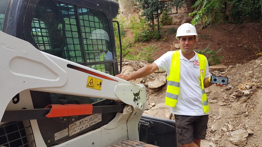 First Bobcat MaxControl Remote Control System in Spain